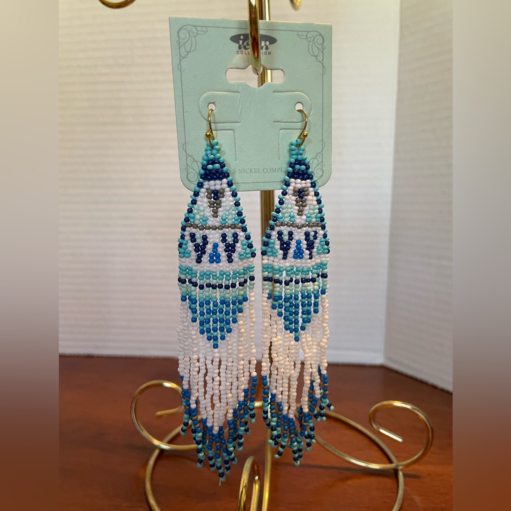 Seed Bead Earrings. Icon Collection Brand. Gold Tone Fish Hook Backs. Nwt